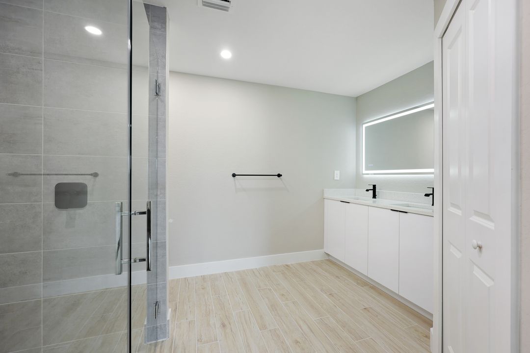 2013 NW 20th Terrace, Cape Coral, FL 33993