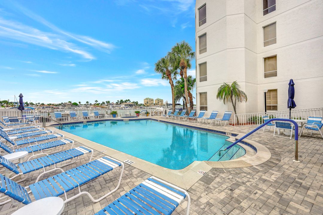 991 N Barfield Dr #205, Marco Island, FL 34145