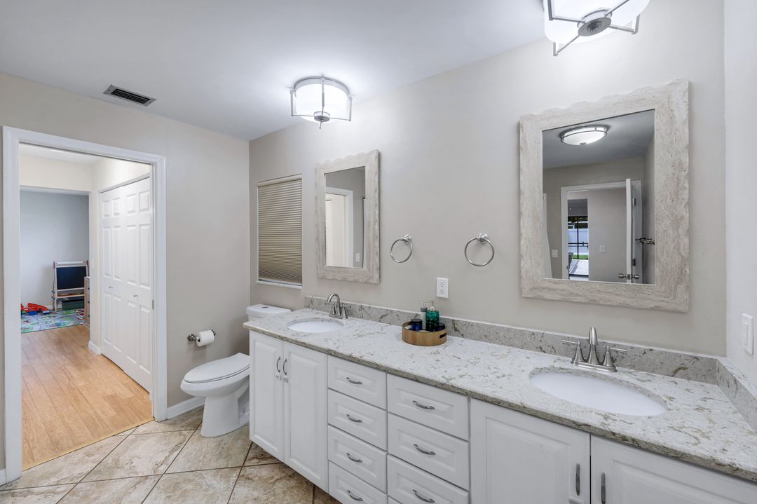 4548 SE 11th Pl, Cape Coral, FL 33904
