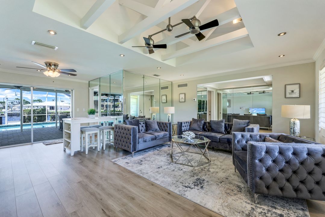 5205 Savoy Ct, Cape Coral, FL 33904