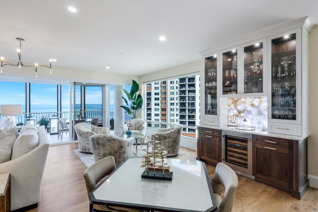 4201 Gulf Shore Blvd N #1003, Naples, FL 34103