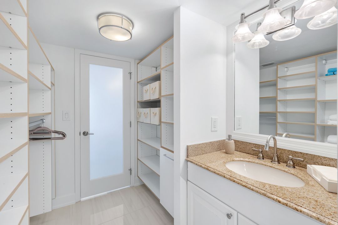 5 Bluebill Ave #410, Naples, FL 34108