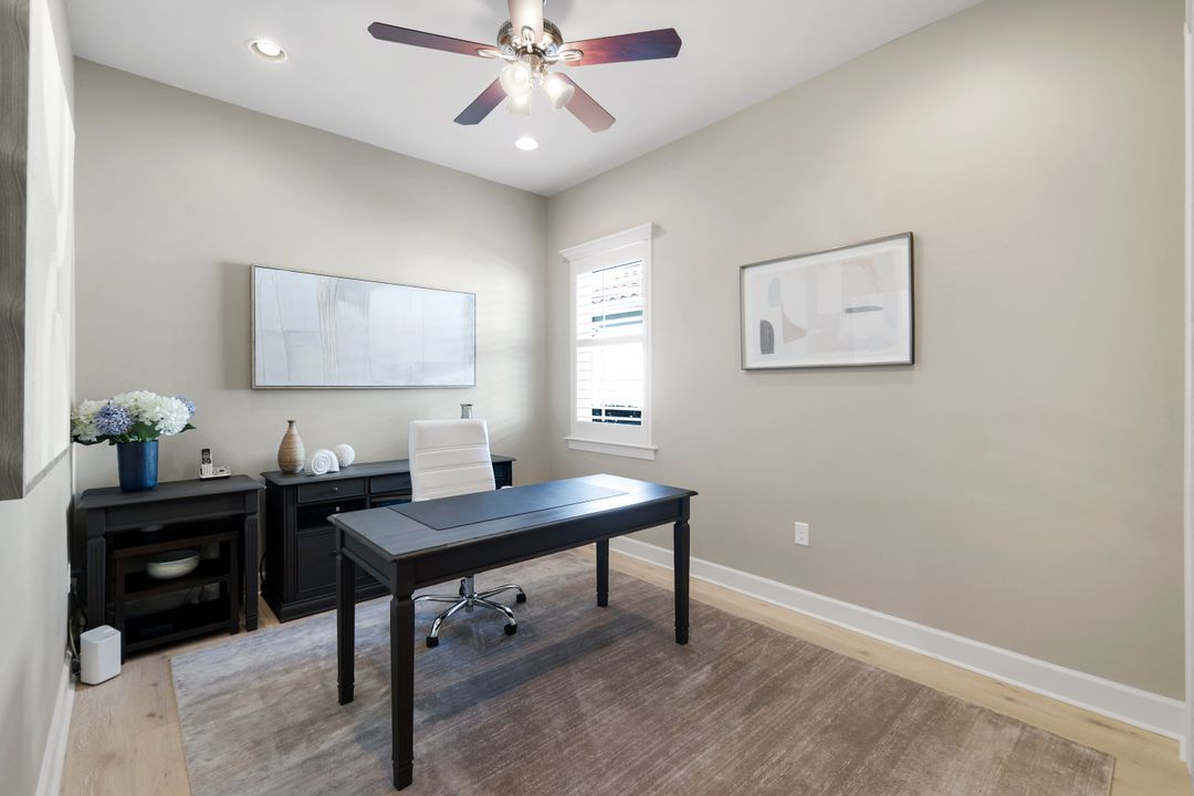 9356 Slate Ct, Naples, FL 34120