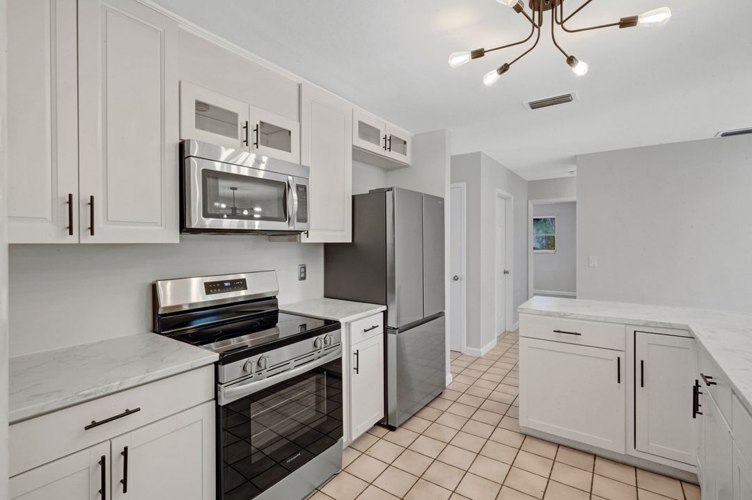 206 SE 46th Ter, Cape Coral, FL 33904