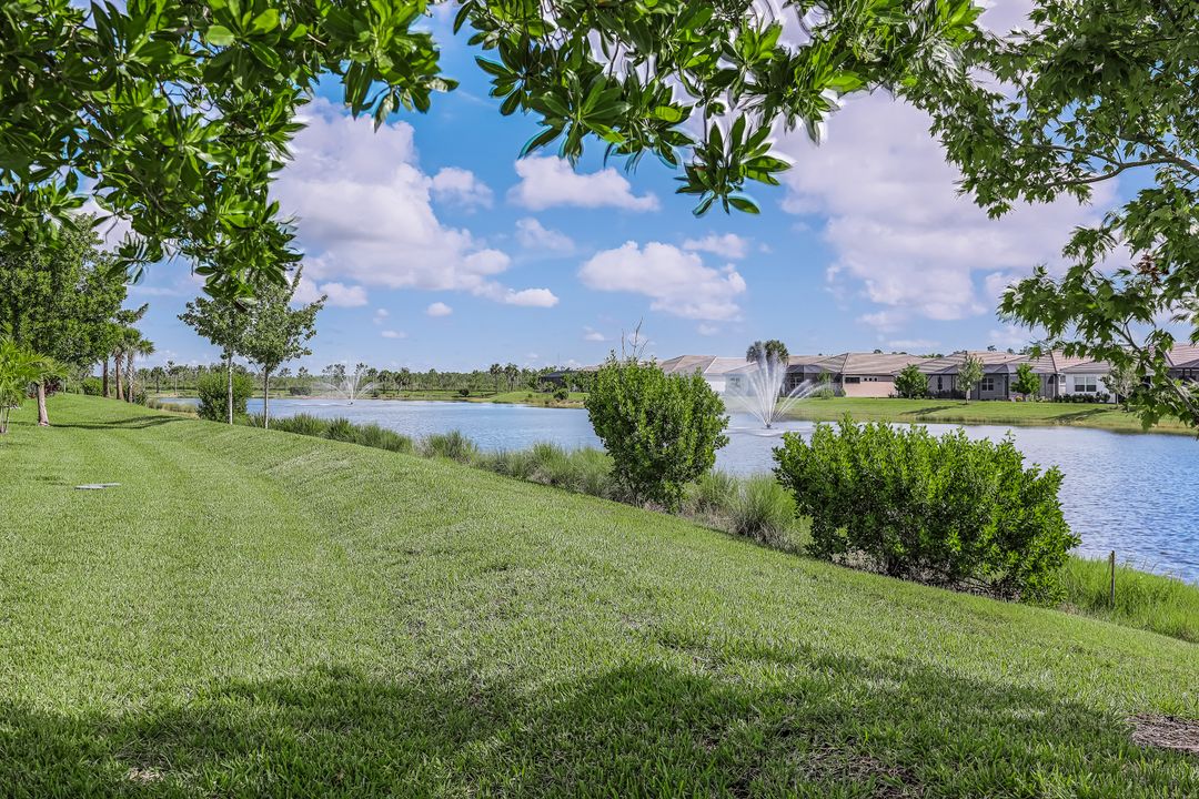 28185 Seasons Tide Ave, Bonita Springs, FL 34135