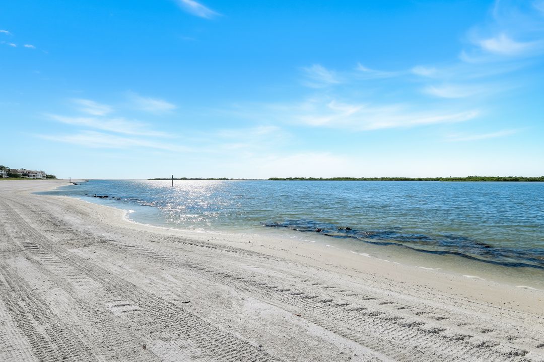 310 Seabreeze Dr, Marco Island, FL 34145