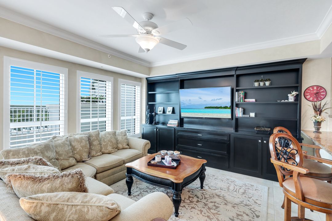 295 Grande Way #T03, Naples, FL 34110