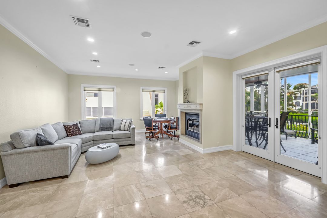 175 Topanga Dr, Bonita Springs, FL 34134