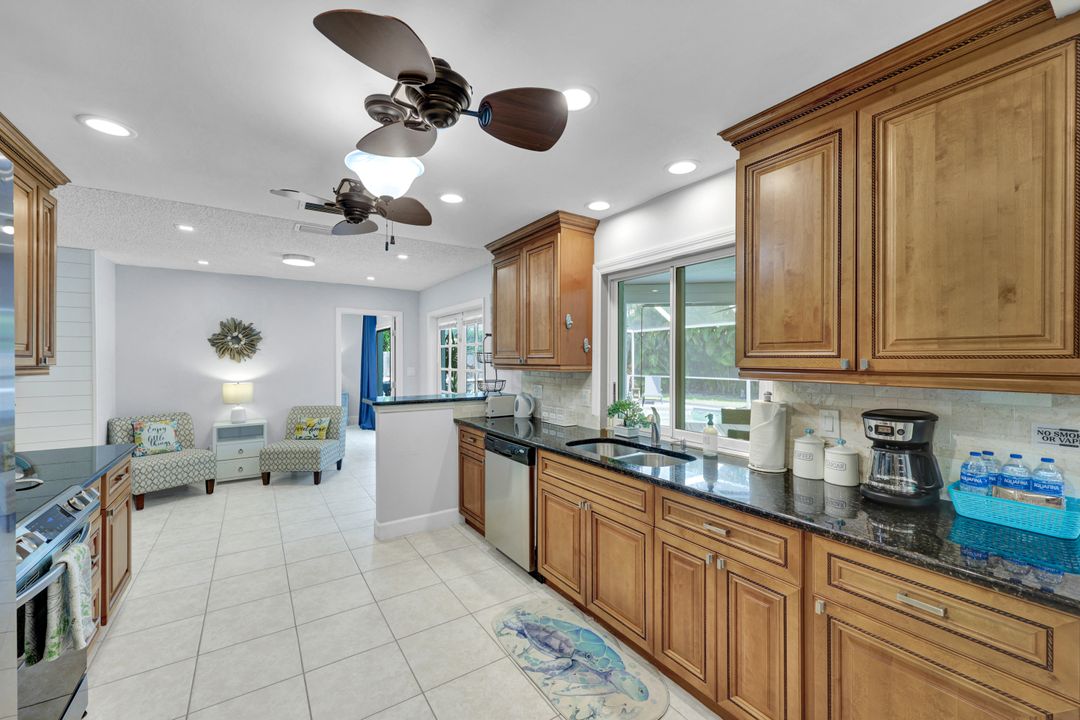 122 Palm River Blvd, Naples, FL 34110