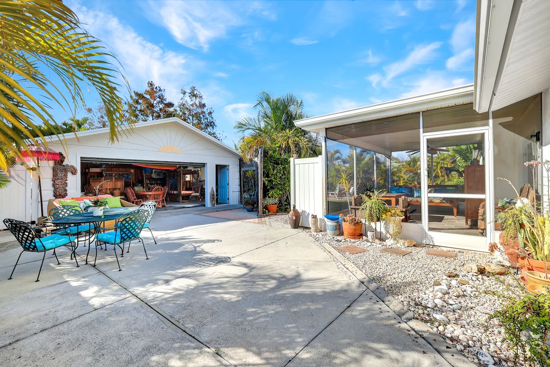 2125 St Croix Ave, Fort Myers, FL 33905