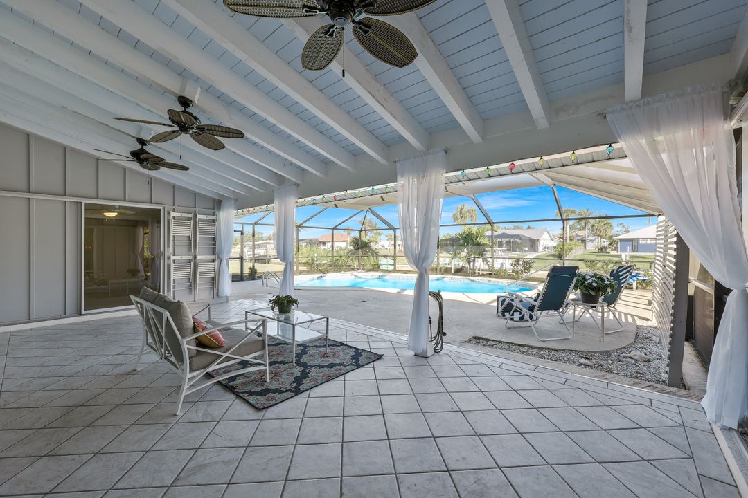 166 Cambridge Dr NW, Port Charlotte, FL 33952