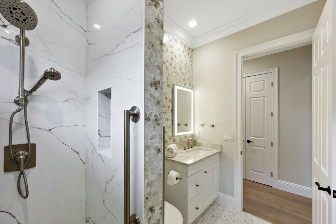 1725 Supreme Ct, Naples, FL 34110