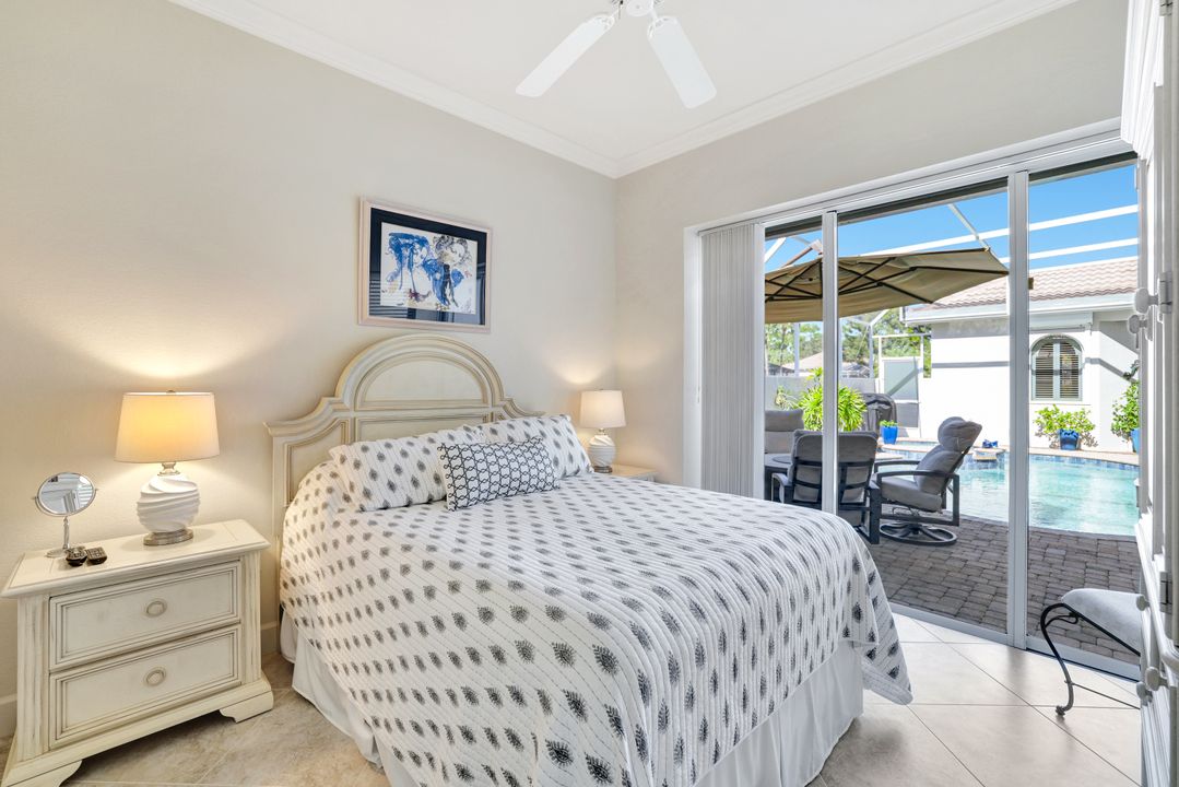 6151 Ashwood Ln, Naples, FL 34110