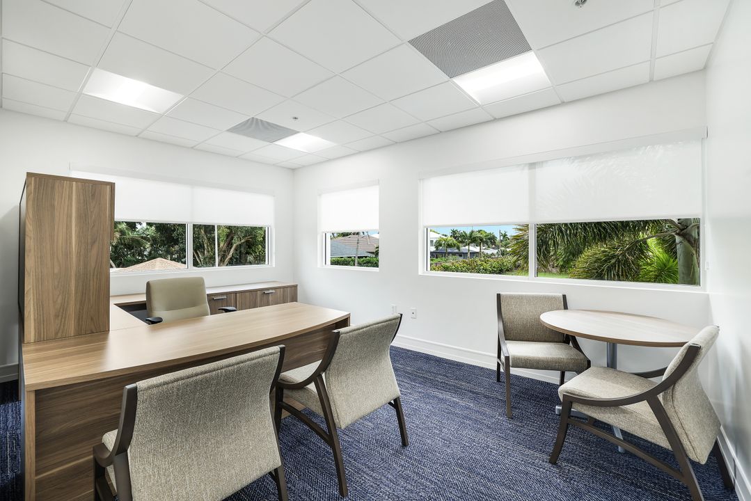 2390 Tamiami Trl N #212, Naples, FL 34103