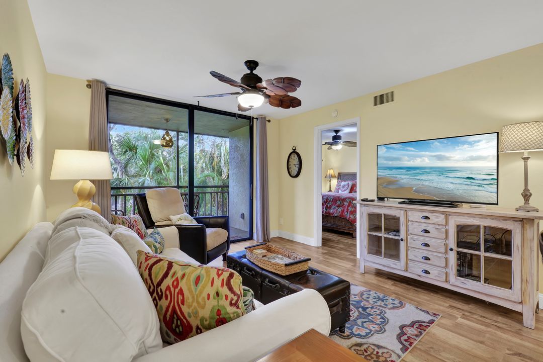 3661 Wild Pines Dr, Bonita Springs, FL 34134