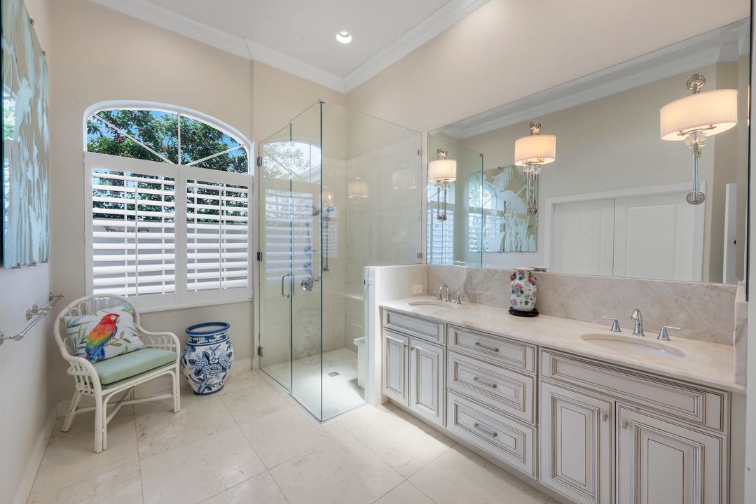 15248 Devon Green Ln, Naples, FL 34110