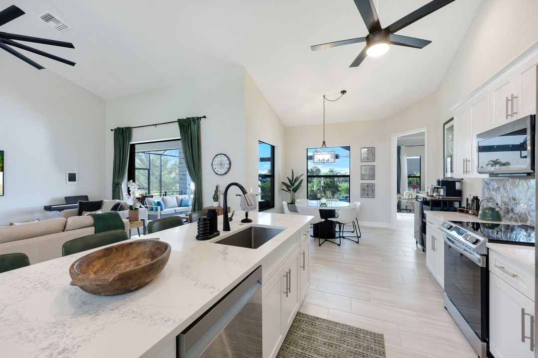 1732 SW 28th Ln, Cape Coral, FL 33914