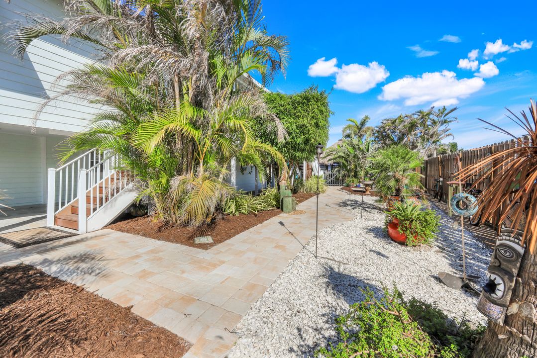 3232 Stabile Rd, Saint James City, FL 33956