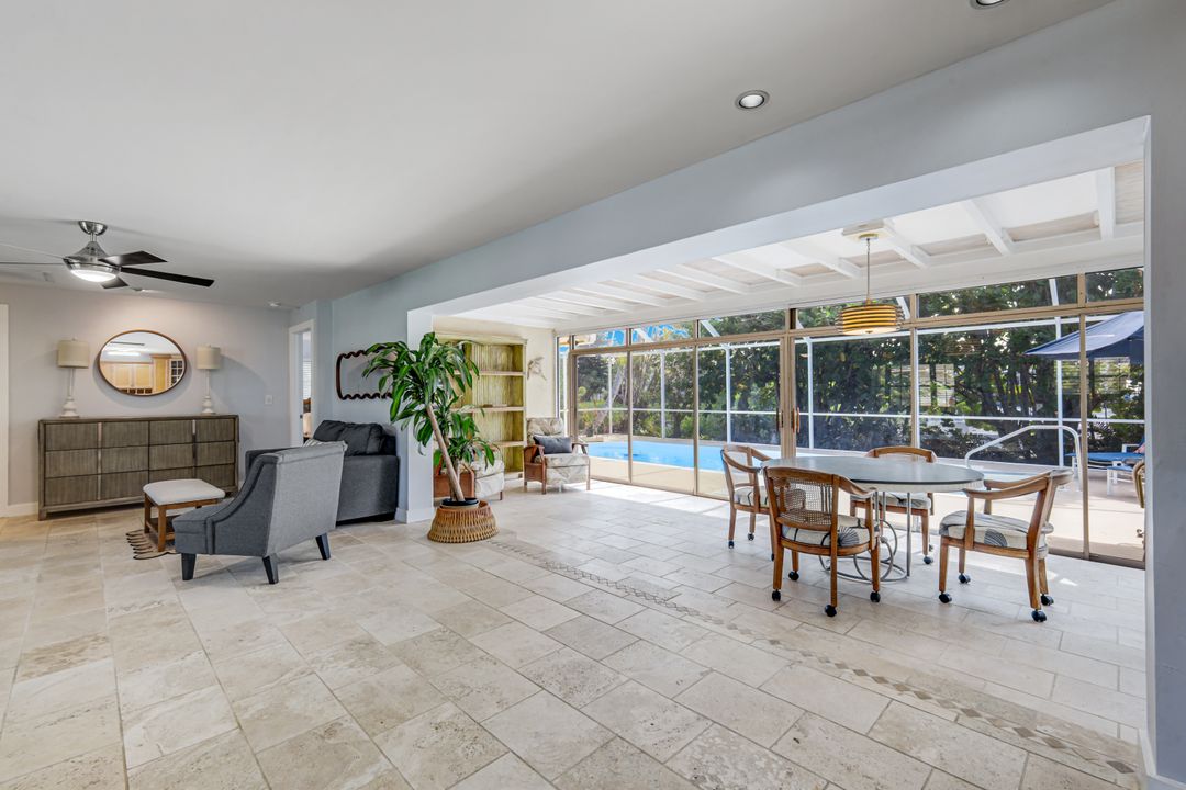27061 Homewood Dr, Bonita Springs, FL 34135