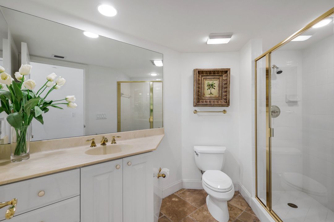 6597 Nicholas Blvd #306, Naples, FL 34108