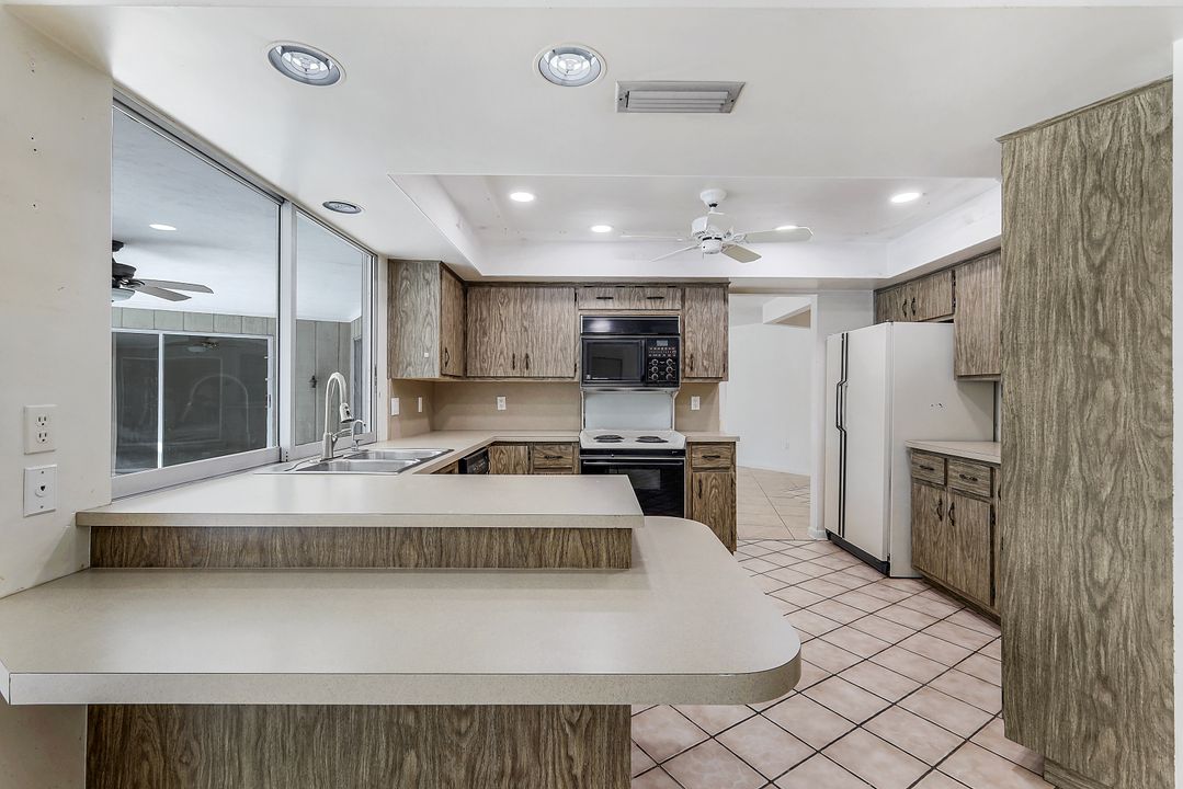 13881 Pine Villa Ln, Fort Myers, FL 33912