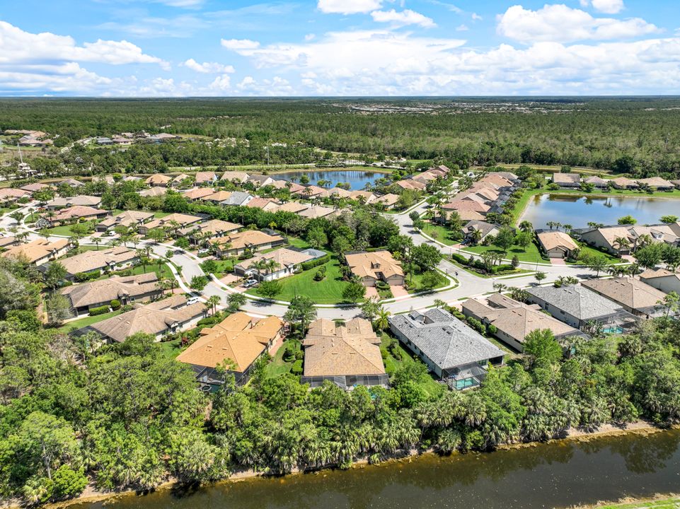 7113 Live Oak Dr, Naples, FL 34114
