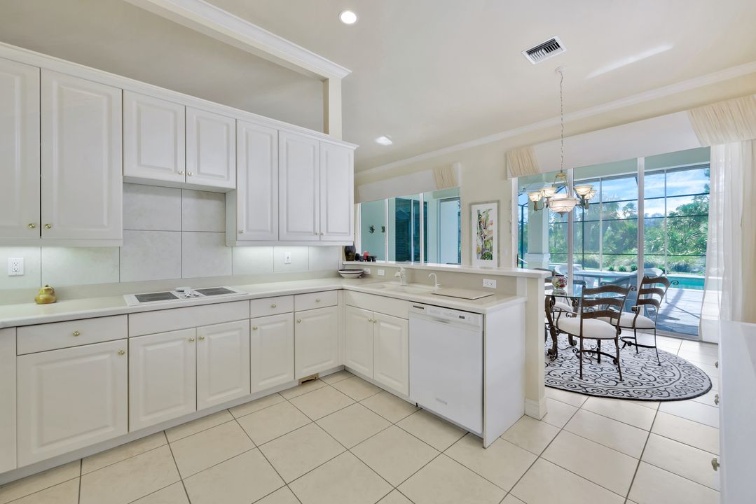 3625 Olde Cottage Ln, Bonita Springs, FL 34134
