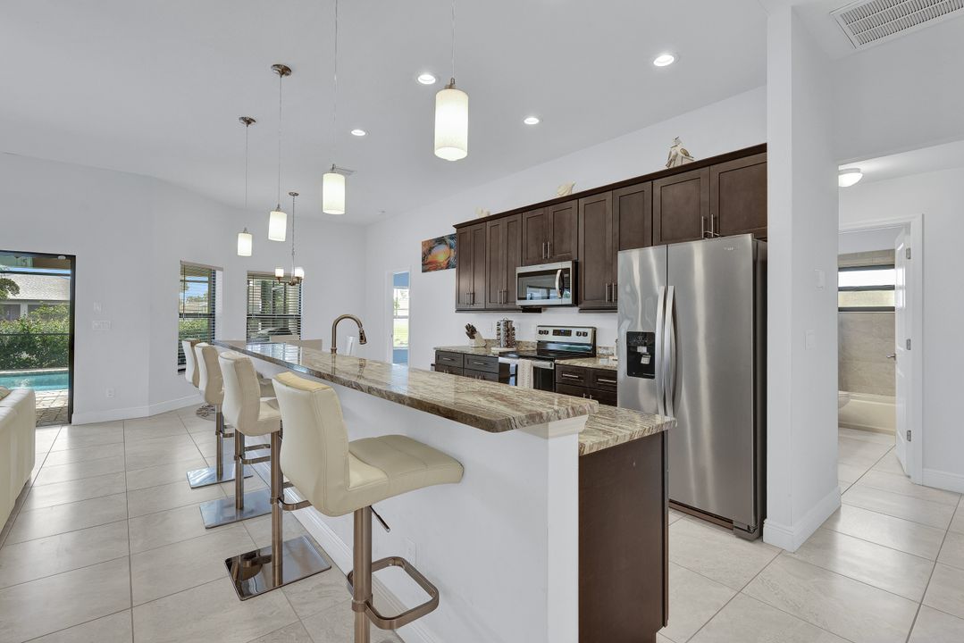 606 SE 4th St, Cape Coral, FL 33990