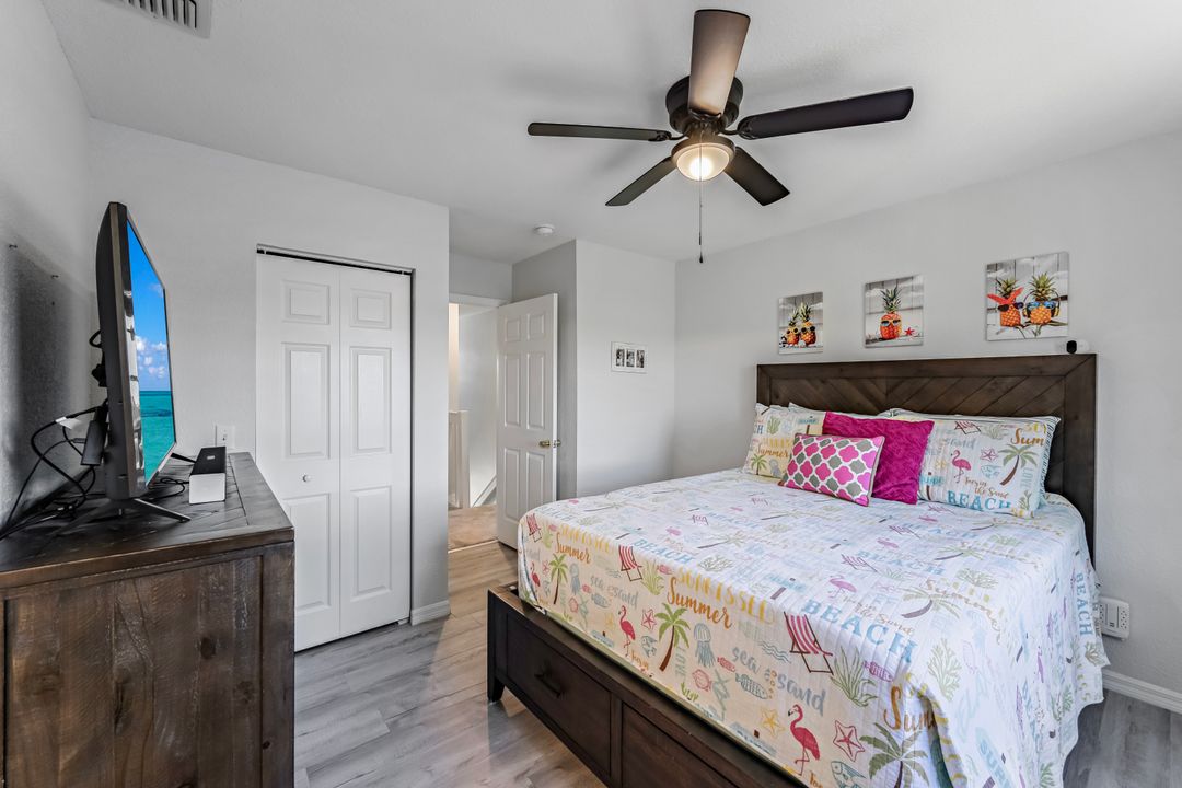 10026 Pacific Pines Ave, Fort Myers, FL 33966