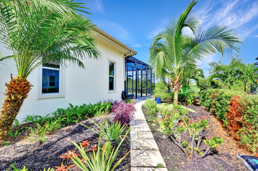 17207 Hidden Estates Cir, Fort Myers, FL 33908