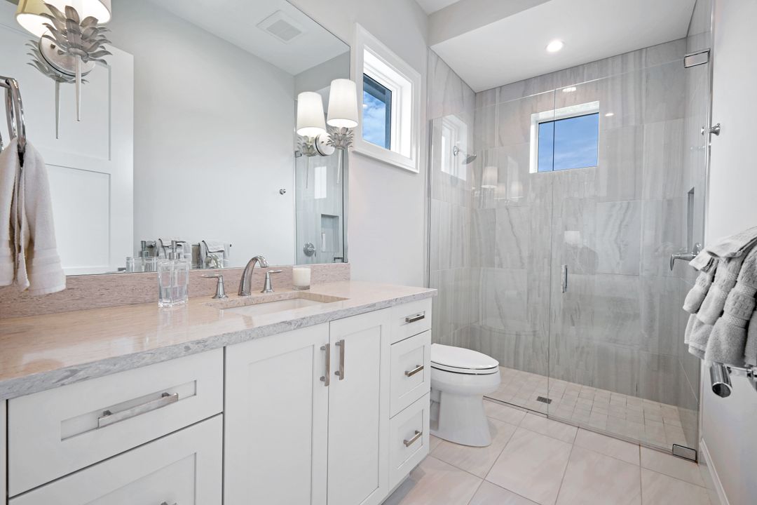 16715 Enclave Cir , Naples, FL 34112