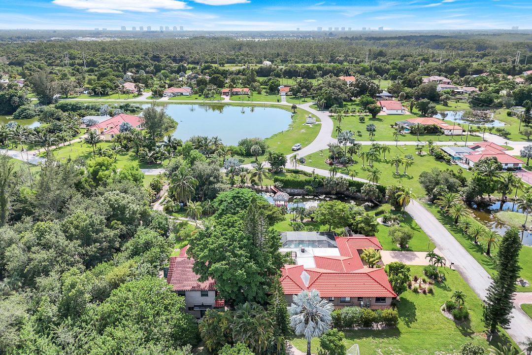 12305 Avida Ln, Bonita Springs, FL 34135