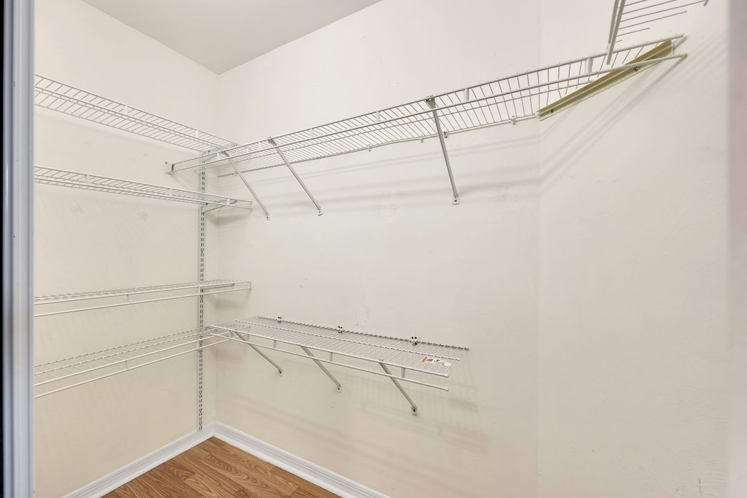 7756 Gardner Dr #102, Naples, FL 34109