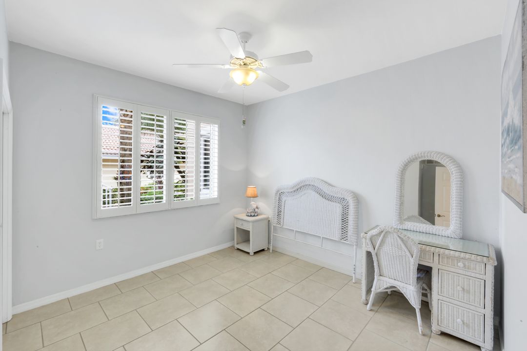 2415 Bayou Ln #3, Naples, FL 34112