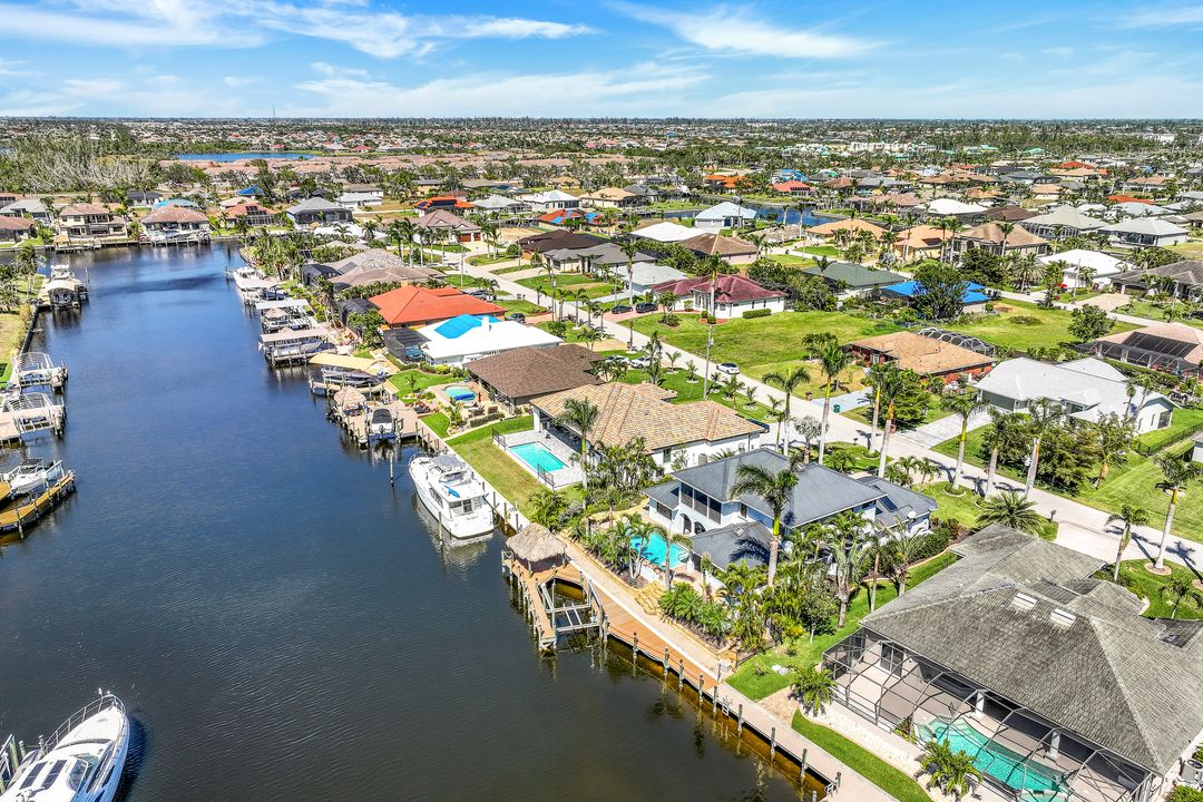 2550 SW 27th Pl, Cape Coral, FL 33914