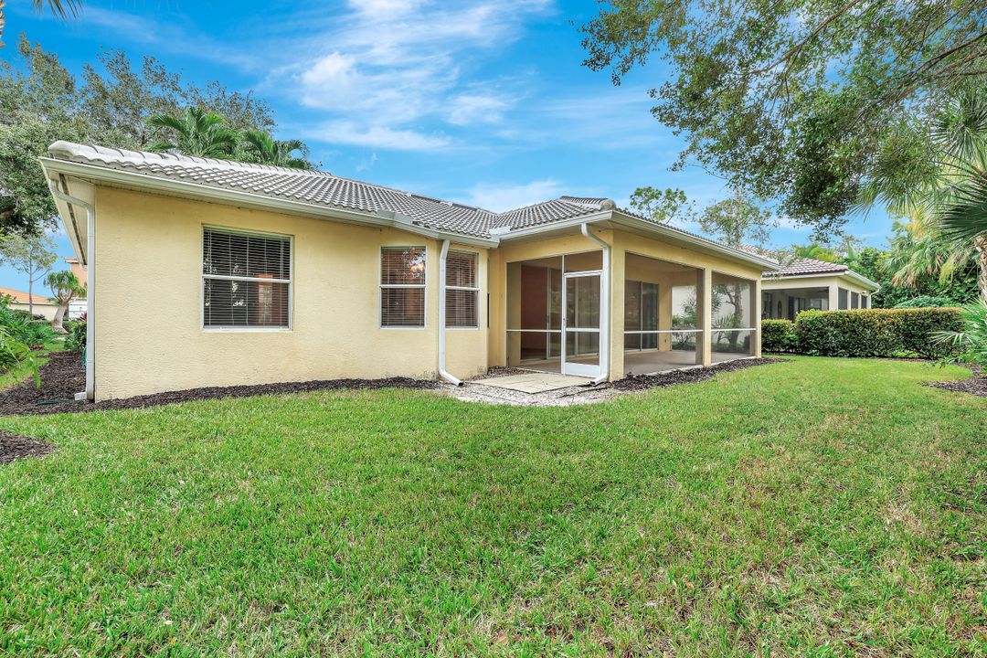 3617 Recreation Ln, Naples, FL 34116