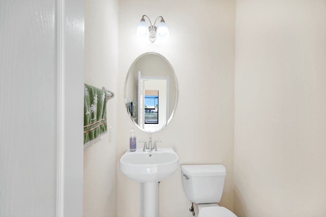 2832 SW 17th Ave, Cape Coral, FL 33914