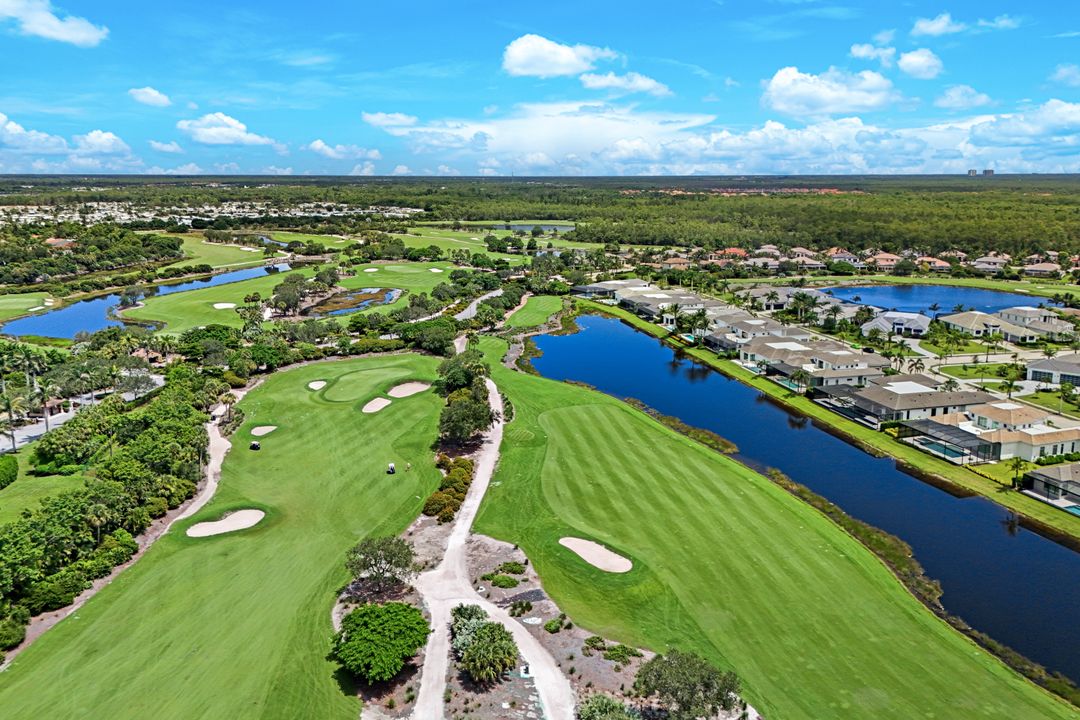 9937 Montiano Dr, Naples, FL 34113