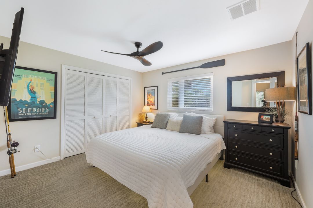 345 Henderson Ct, Marco Island, FL 34145