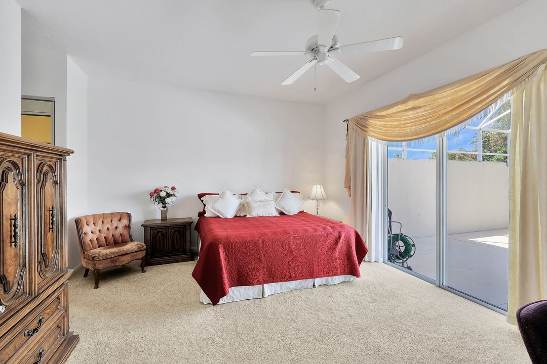 4917 San Pablo Ct, Naples, FL 34109