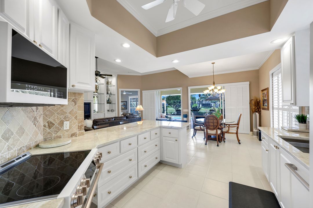 5291 Hawkesbury Way, Naples, FL 34119