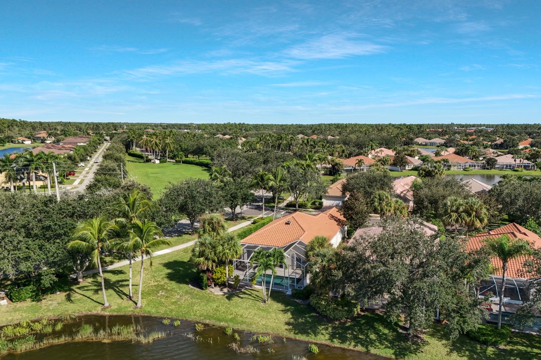 3701 Whidbey Way, Naples, FL 34119