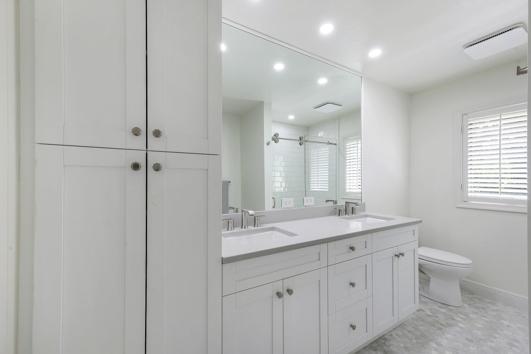 2209 Noble Ct, Naples, FL 34110