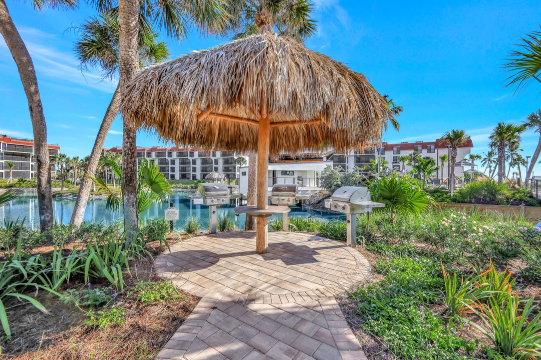 2445 W Gulf Dr, Sanibel, FL 33957