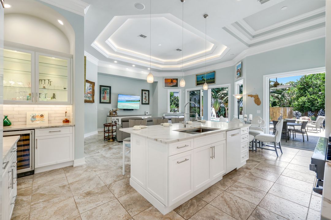 491 Wedge Dr, Naples, FL 34103