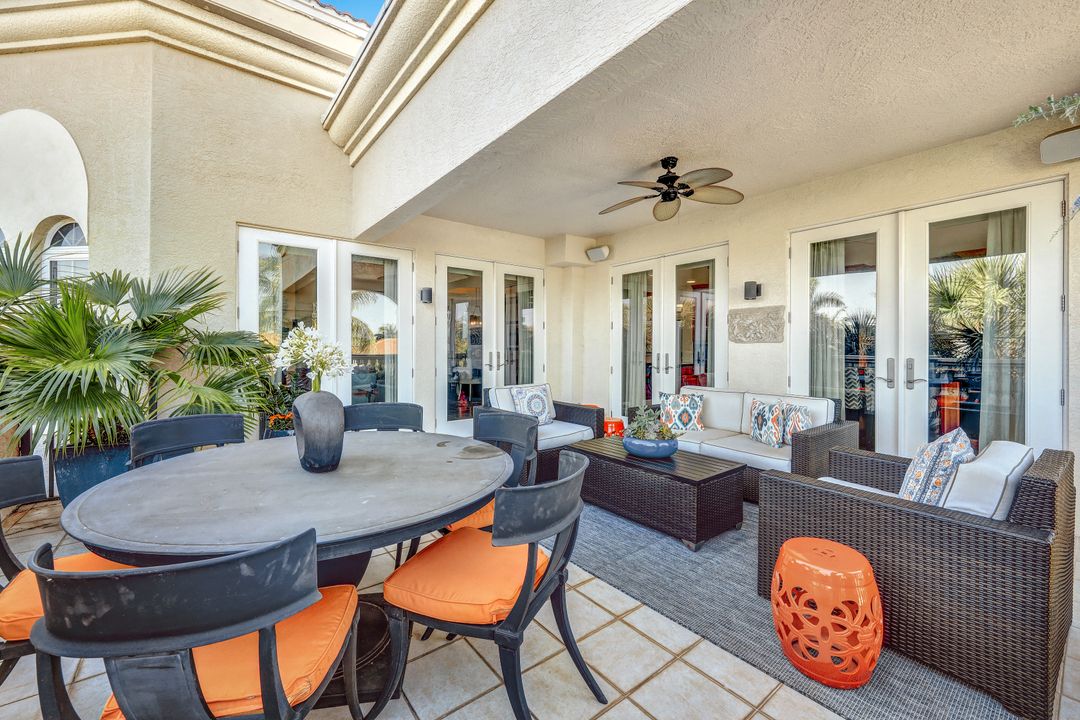1006 5th St S, Naples, FL 34102