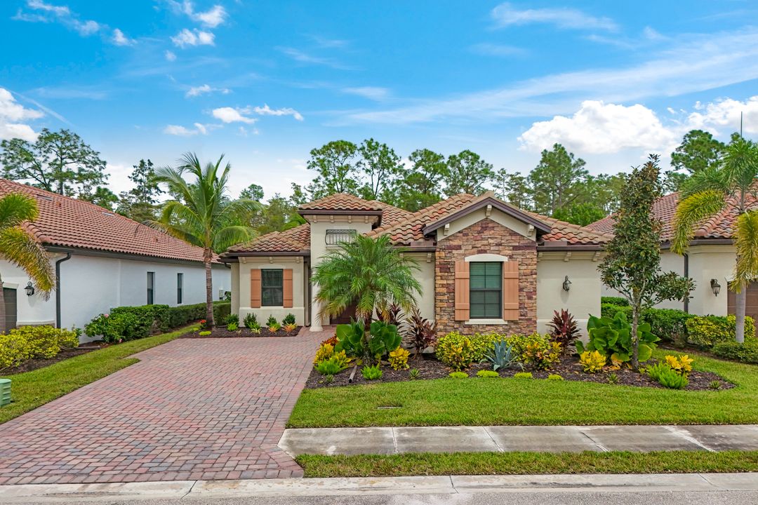 17450 Galway Run, Bonita Springs, FL 34135