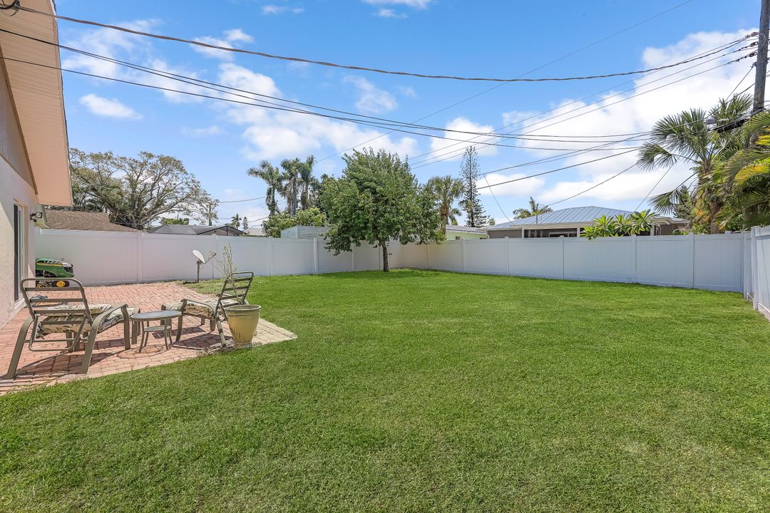 764 104th Ave N, Naples, FL 34108