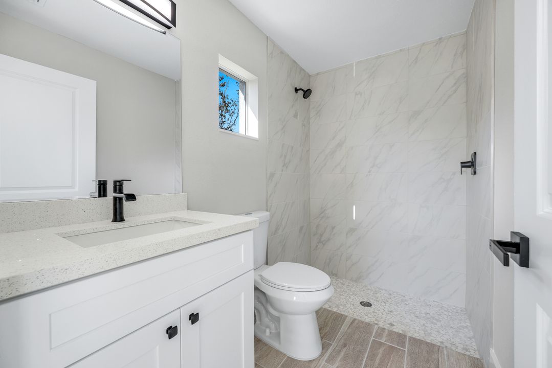 1105 NW 21st Ave, Cape Coral, FL 33993