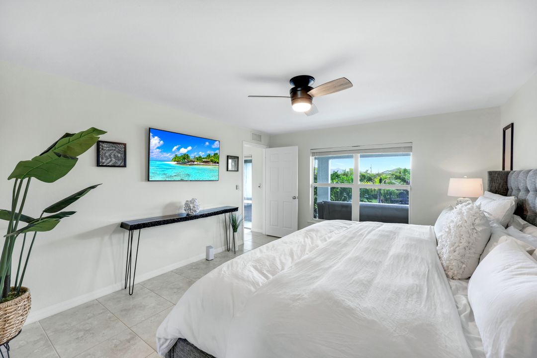 2302 NE 7th Ave, Cape Coral, FL 33909